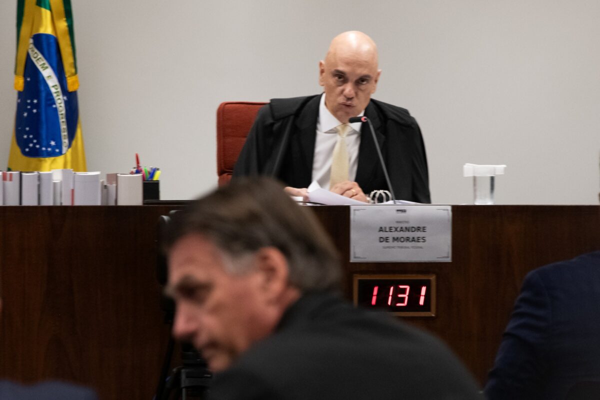 Retomada do julgamento de Bolsonaro no STF com voto de Moraes