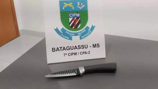 Discussão em fazenda termina com homem esfaqueado pela esposa em Bataguassu