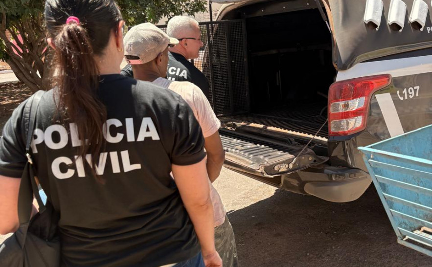 Homem com Tornozeleira Eletrônica Preso por Tentativa de Furto com Cartões Cancelados em Taipas