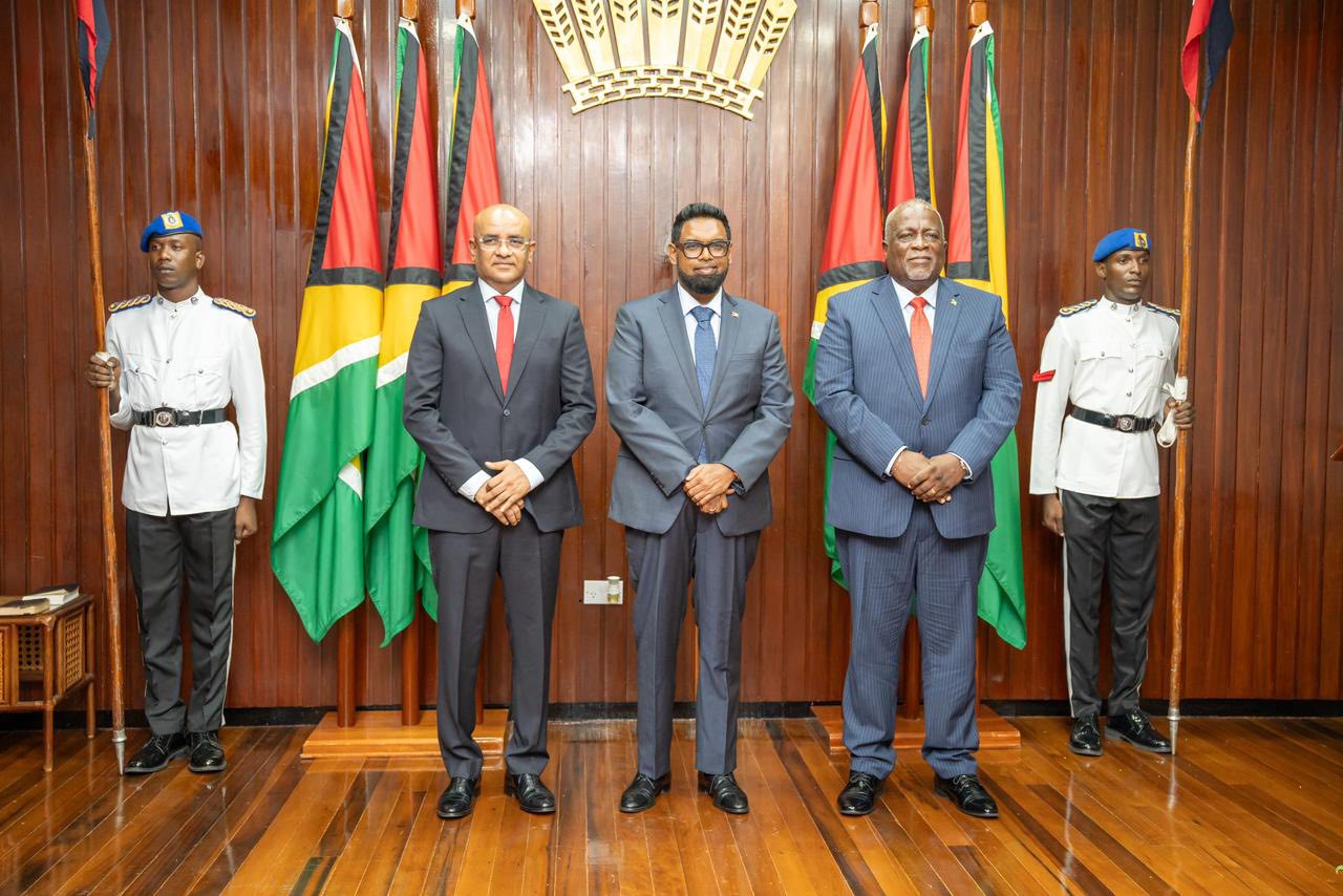 Guiana: Irfaan Ali Reconduz Vice e Primeiro-Ministro para Novo Mandato