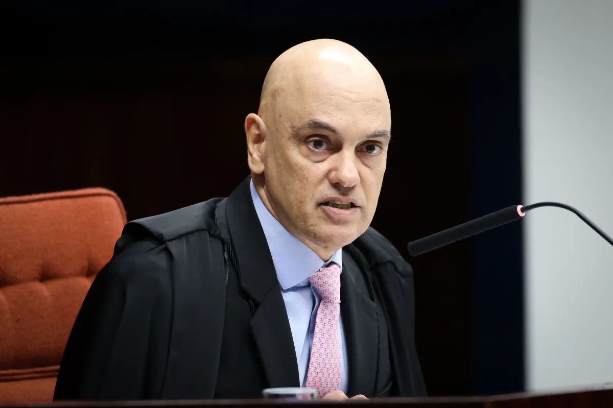 Moraes Vota pela Condenação de Bolsonaro e Sete Réus por Tentativa de Golpe no STF