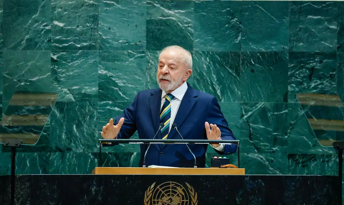 Lula Discursa na ONU e Desafia Sanções Americanas, Alertando para Ameaças à Democracia Global