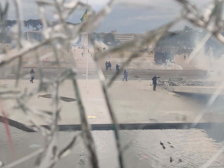 Moraes manda prender mais três condenados pelos atos de 8 de janeiro