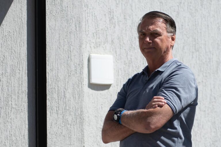 Bolsonaro solicita visita de vice-presidente do PL ao STF