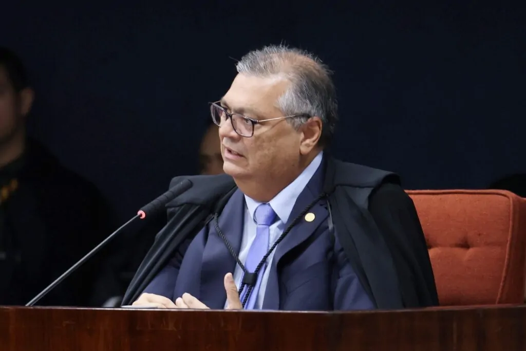STF Determina Investigação da PF sobre Conduta de Bolsonaro na Pandemia com Base no Relatório da CPI