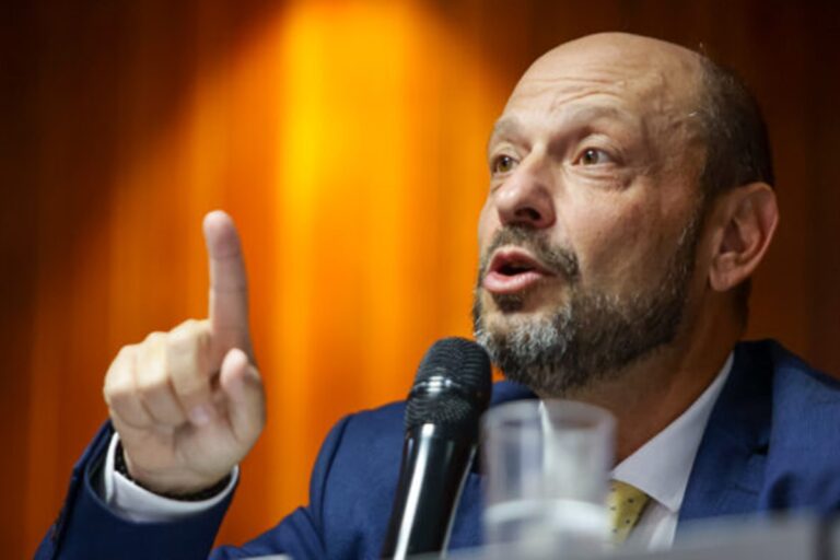 Bens apreendidos no INSS serão usados para ressarcimento de aposentados