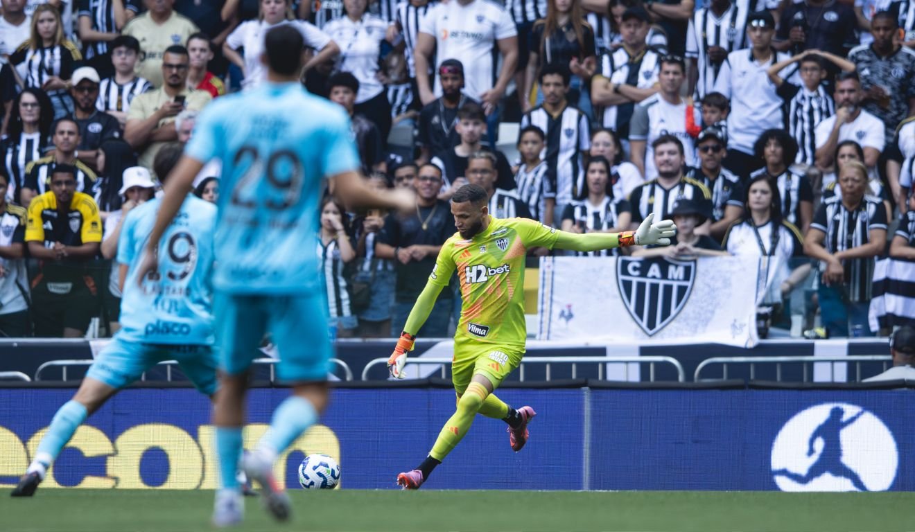 Indignação e revolta: Filha de Everson, goleiro do Atlético-MG, sofre importunação sexual após jogo