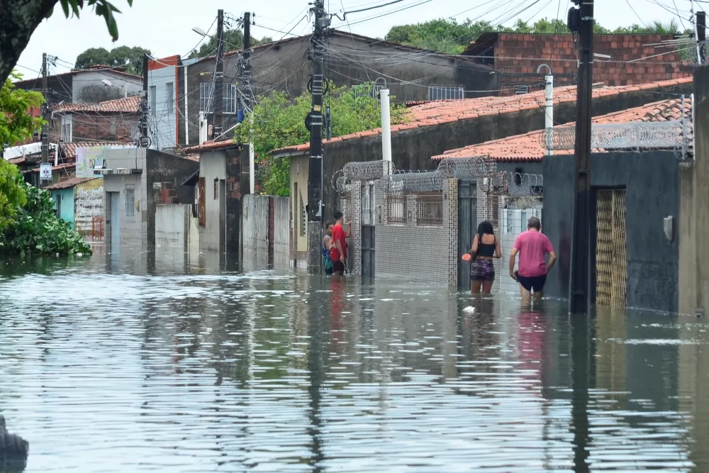 Natal: Justiça Determina Indenização a Moradores Atingidos por Enchente Após Transbordamento de Lagoa