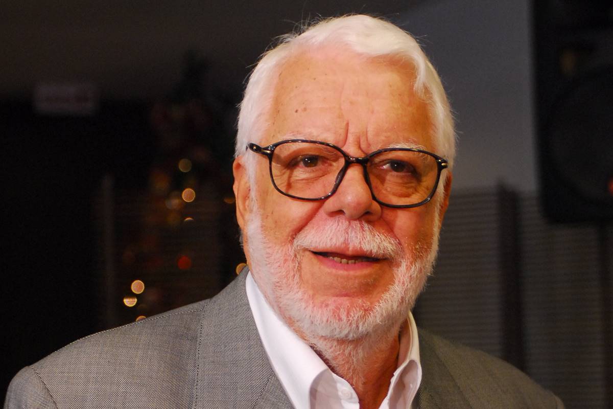 Família de Manoel Carlos processa Globo por falta de transparência