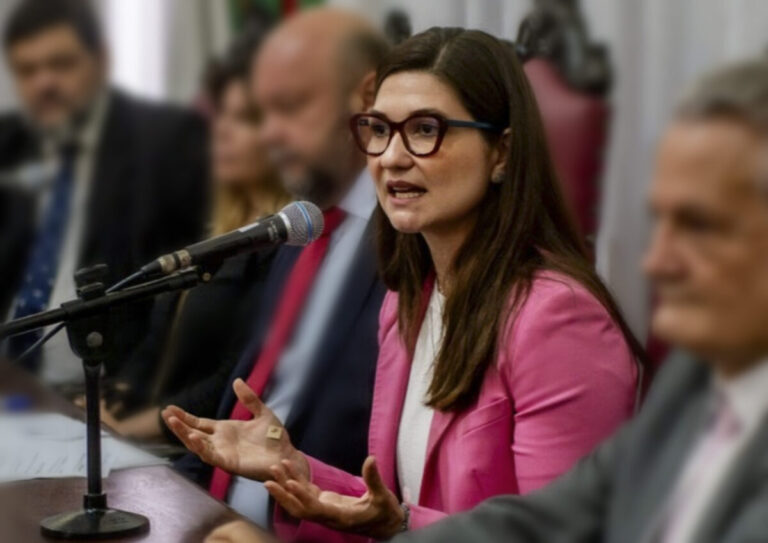 Universidade Federal do Paraná se pronuncia sobre agressão a professora