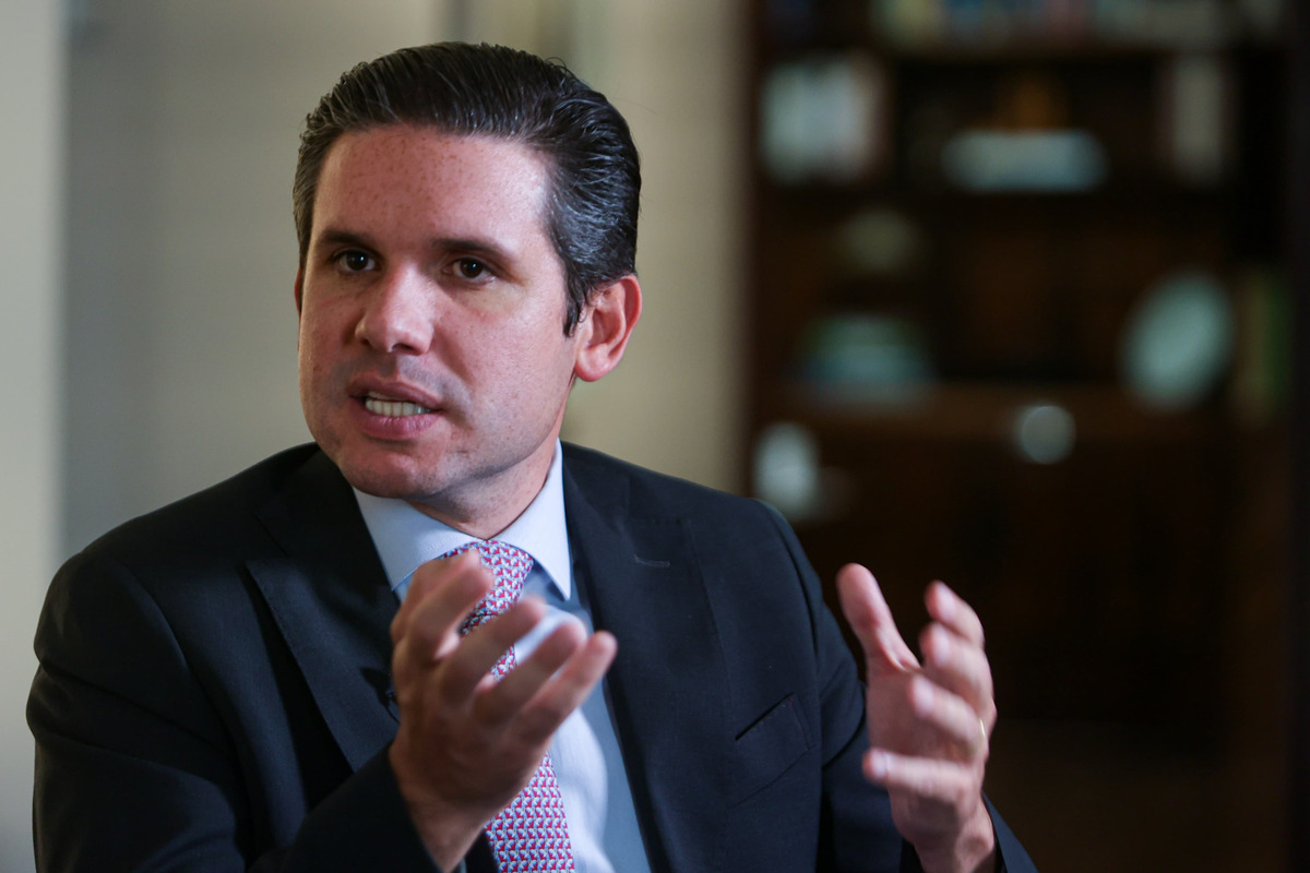 Hugo Motta se reúne com líderes para discutir anistia