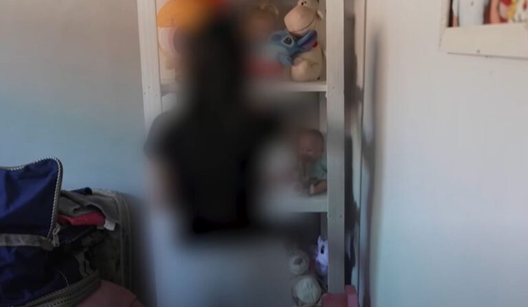Mulher revela abusos e tentativa de aliciamento da filha