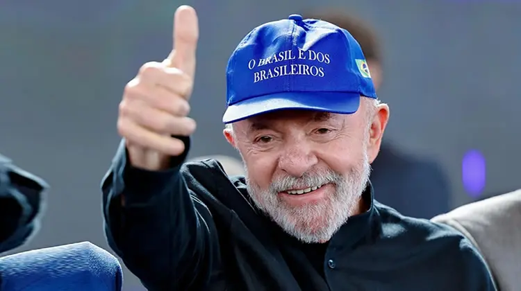 Lula Lidera Ranking de Popularidade entre Presidentes Sul-Americanos, Aponta Pesquisa