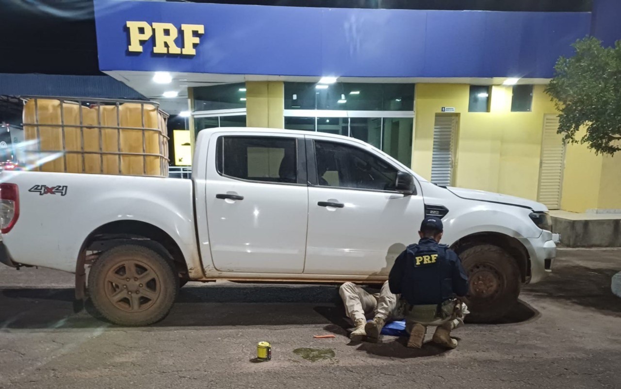 PRF apreende caminhonete clonada e sem CNH em Gurupi; veículo era roubado em Goiás