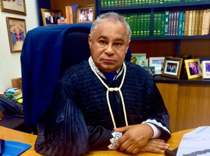 Juiz Osmar Gomes Apresenta Propostas Inovadoras em Lançamento de Candidatura à Academia Ludovicense de Letras