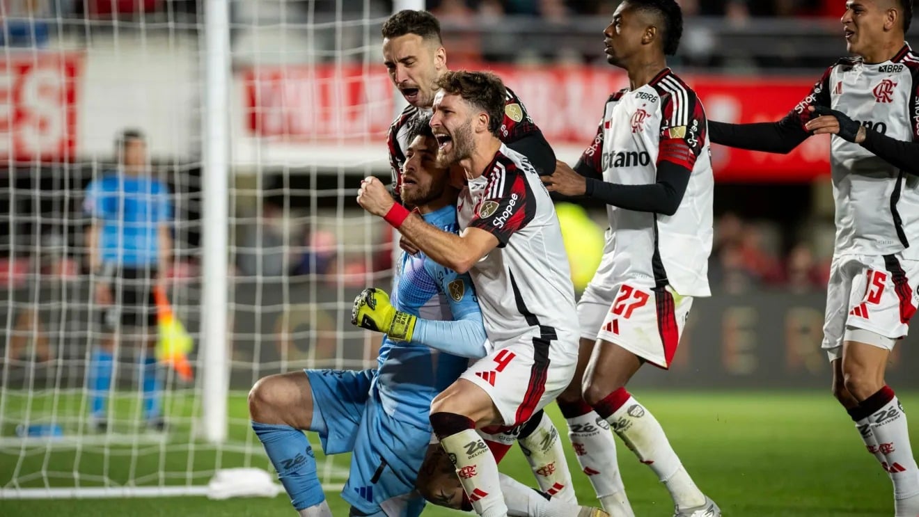 Herói improvável! Rossi garante vaga do Flamengo na semifinal da Libertadores em noite de drama