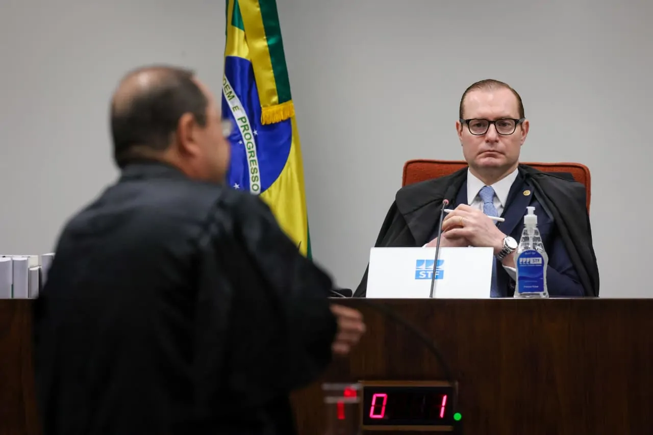 Julgamento da Trama Golpista: Moraes Acelera e Zanin Marca Sessão Extra para Bolsonaro