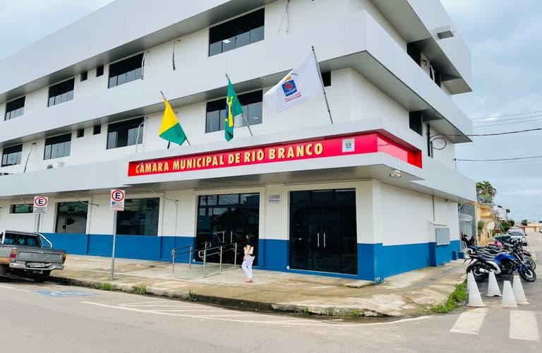 Subsídio ao Transporte Público em Rio Branco: Procuradoria da Câmara Define Condições para Aprovação
