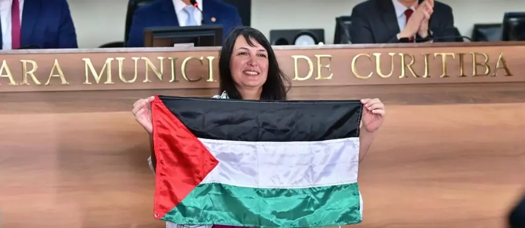 Vereadora do PSOL Curitiba, Professora Ângela, pode ser cassada; Câmara  avalia pedido nesta Segunda-feira