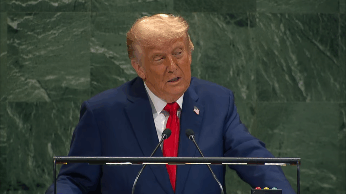 Trump Ataca Maduro na ONU: Acusações de Narcotráfico e Promessa de Ação Militar