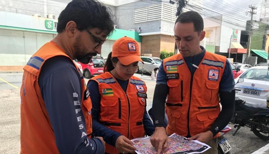 Defesa Civil de Aracaju Mapeia Pontos de Alagamento no Centro em Busca de Soluções