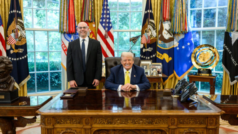 Stephen Miran promete autonomia no Fed durante audiência