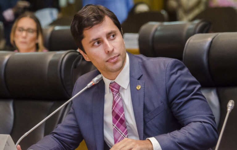 CPMI do INSS: Deputado Duarte Jr. Pede Prisão de Testemunha por Suspeita de Falso Testemunho