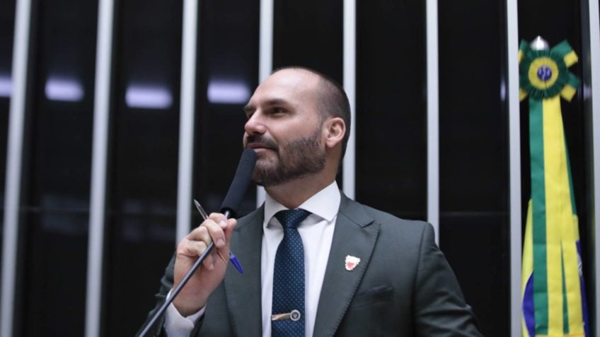 Eduardo Bolsonaro promete ir atrás da família de Alexandre de Moraes