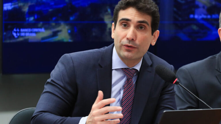 Galípolo: fintechs e Faria Lima são vítimas do crime organizado