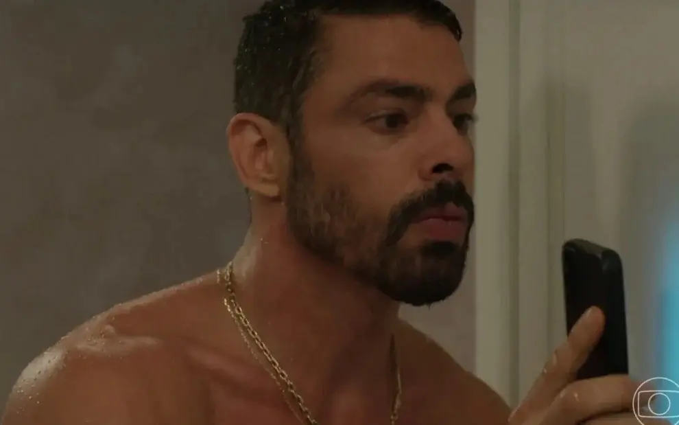 “Vale Tudo”: César se Torna Principal Suspeito no Assassinato de Odete e Desespero o Domina