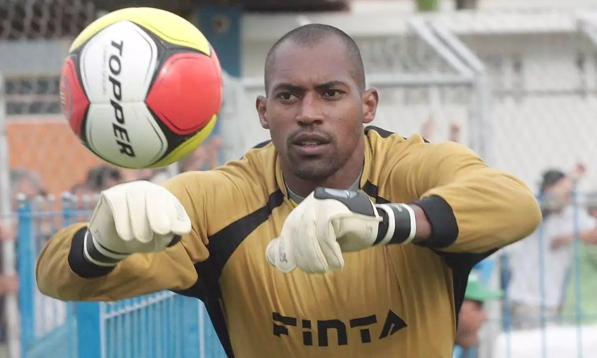 Futebol Brasileiro em Luto: Morre Neneca, Ex-Goleiro de Destaque, aos 45 Anos