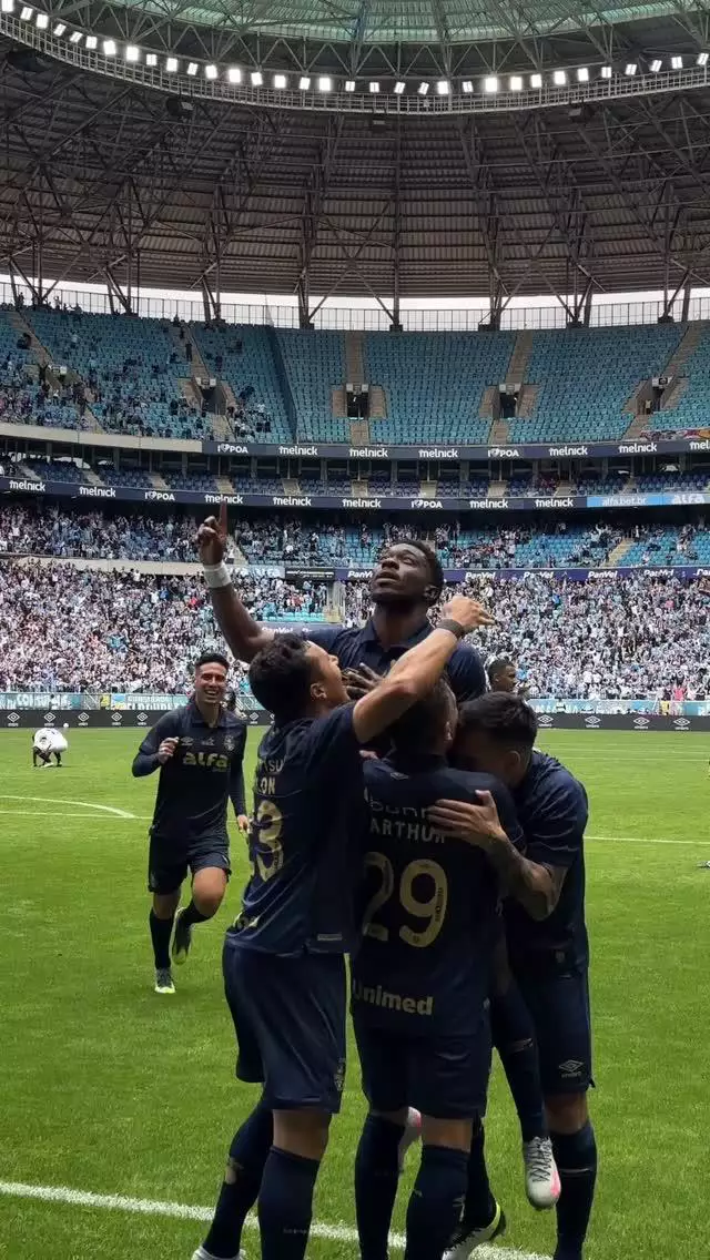 Grêmio Afasta Crise com Vitória Saborosa e Reacende Sonho da Libertadores