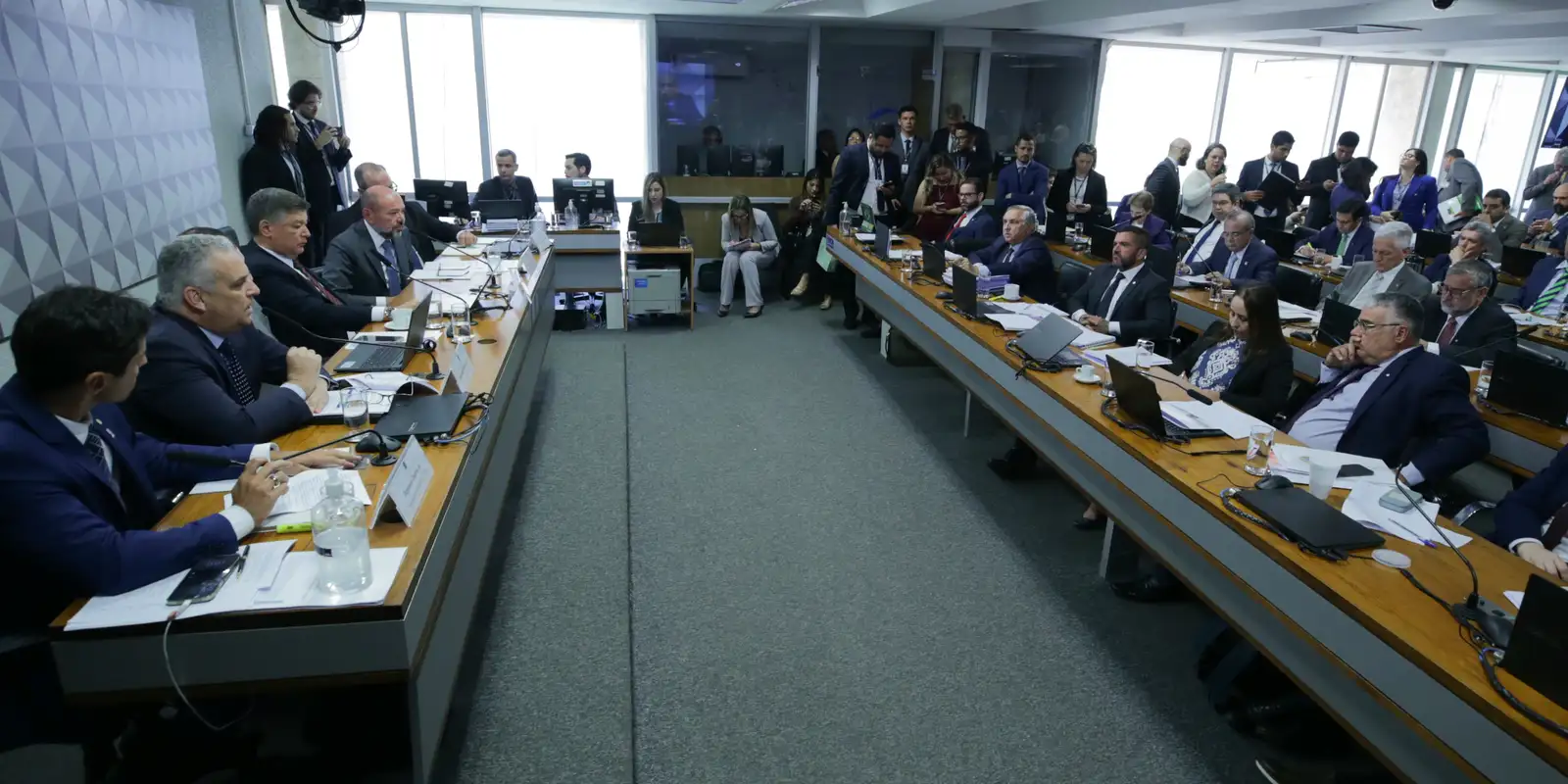 CPMI do INSS Avança nas Investigações e Quebra Sigilos Bancários de Suspeitos em Fraude Bilionária