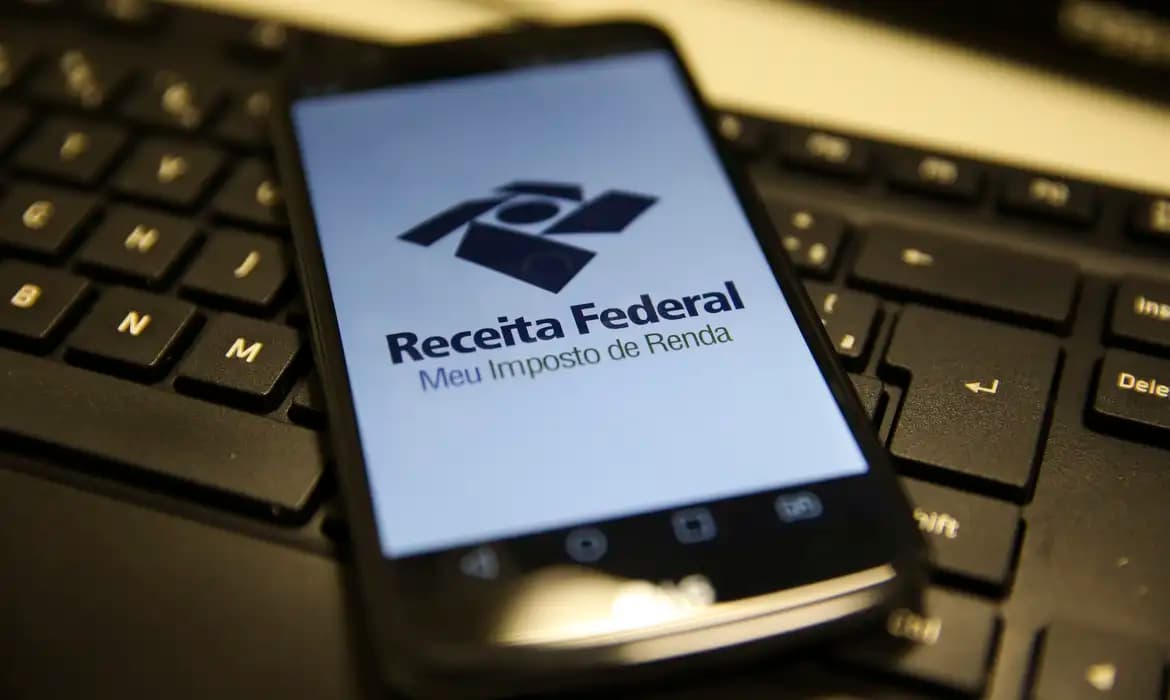Restituição do Imposto de Renda: Receita Federal Libera Consulta ao Quinto Lote do IRPF 2025