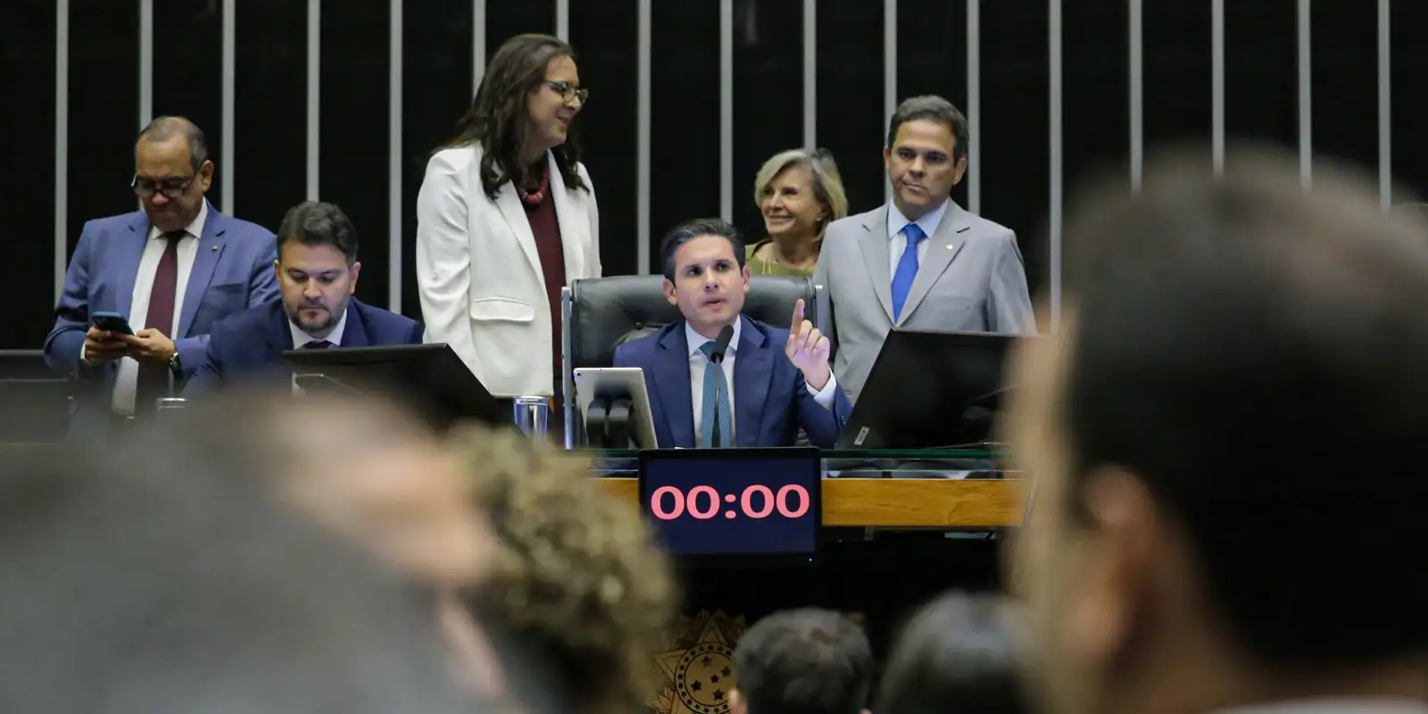 PEC da Blindagem: Risco de Impunidade Ameaça Combate à Corrupção em Emendas Parlamentares