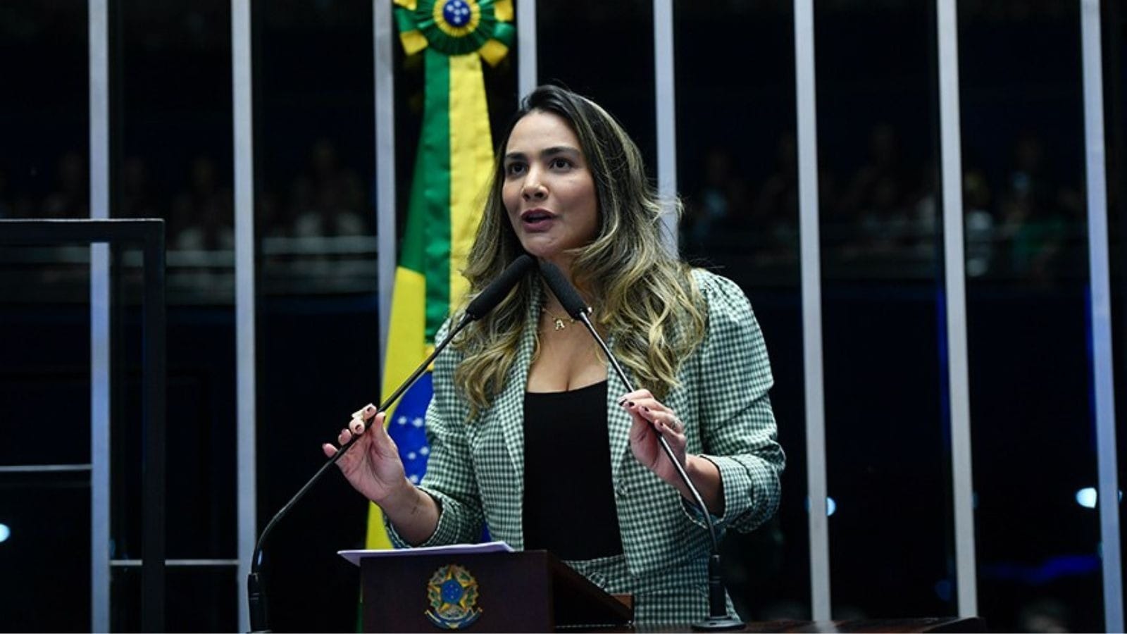 Senado Barreia PEC da Blindagem: Senadora Lobato Exalta Vitória da Transparência