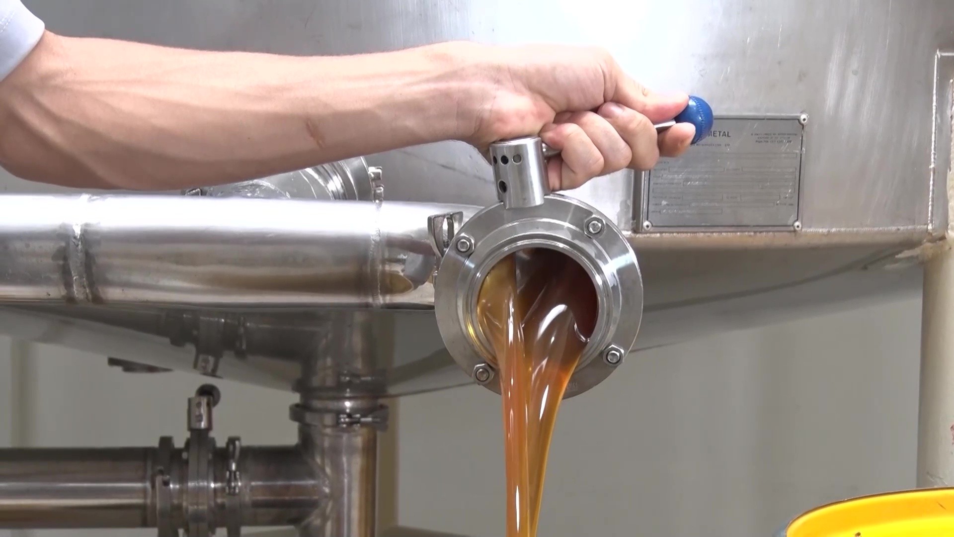 Exportadores de mel pedem apoio do governo federal após tarifa dos EUA