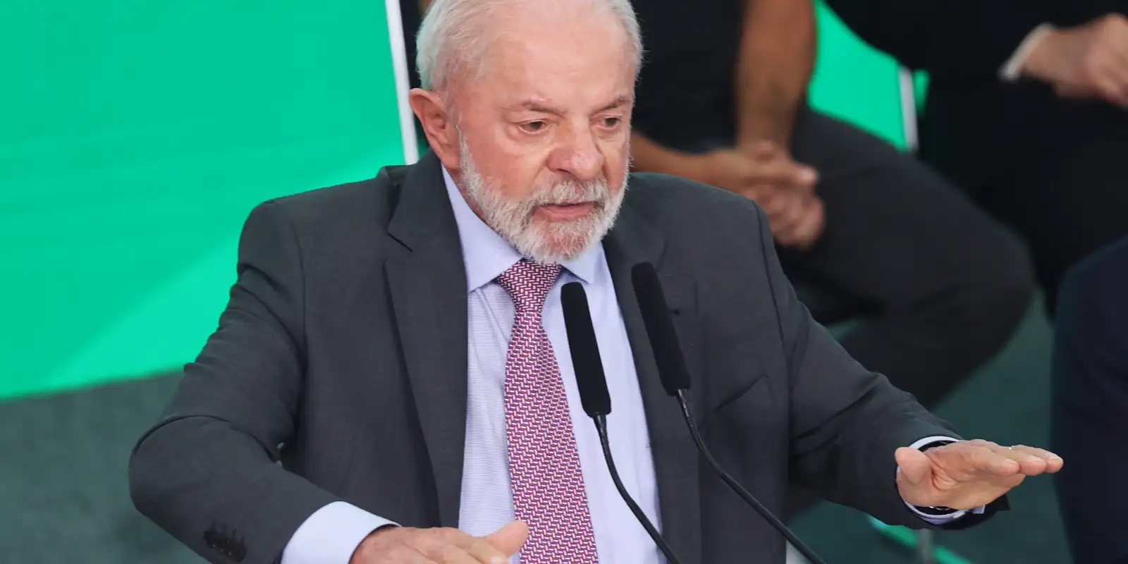 Lula Busca Fortalecer Laços e Expandir Comércio no Sudeste Asiático em Missão Estratégica