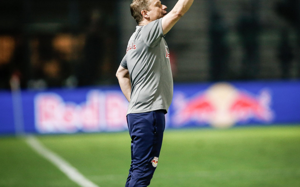 Red Bull Bragantino Demite Fernando Seabra Após Derrota Acachapante para o Vasco