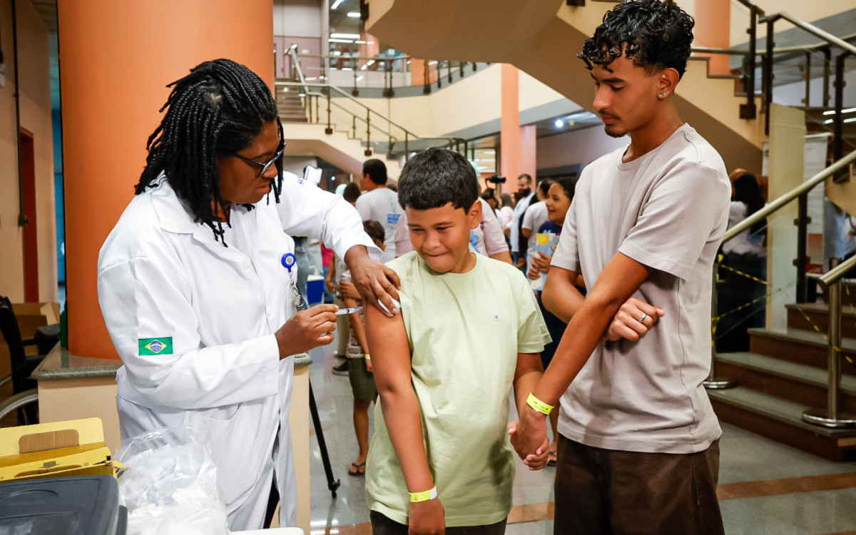 Rio se mobiliza em mega campanha de vacinação e celebra a saúde em ação da Fiocruz