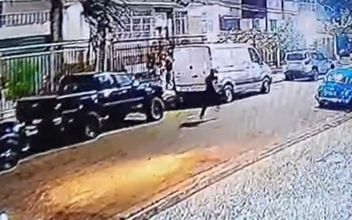 Tiroteio no Leblon: Bala Perdida Atinge Homem em Tentativa de Assalto