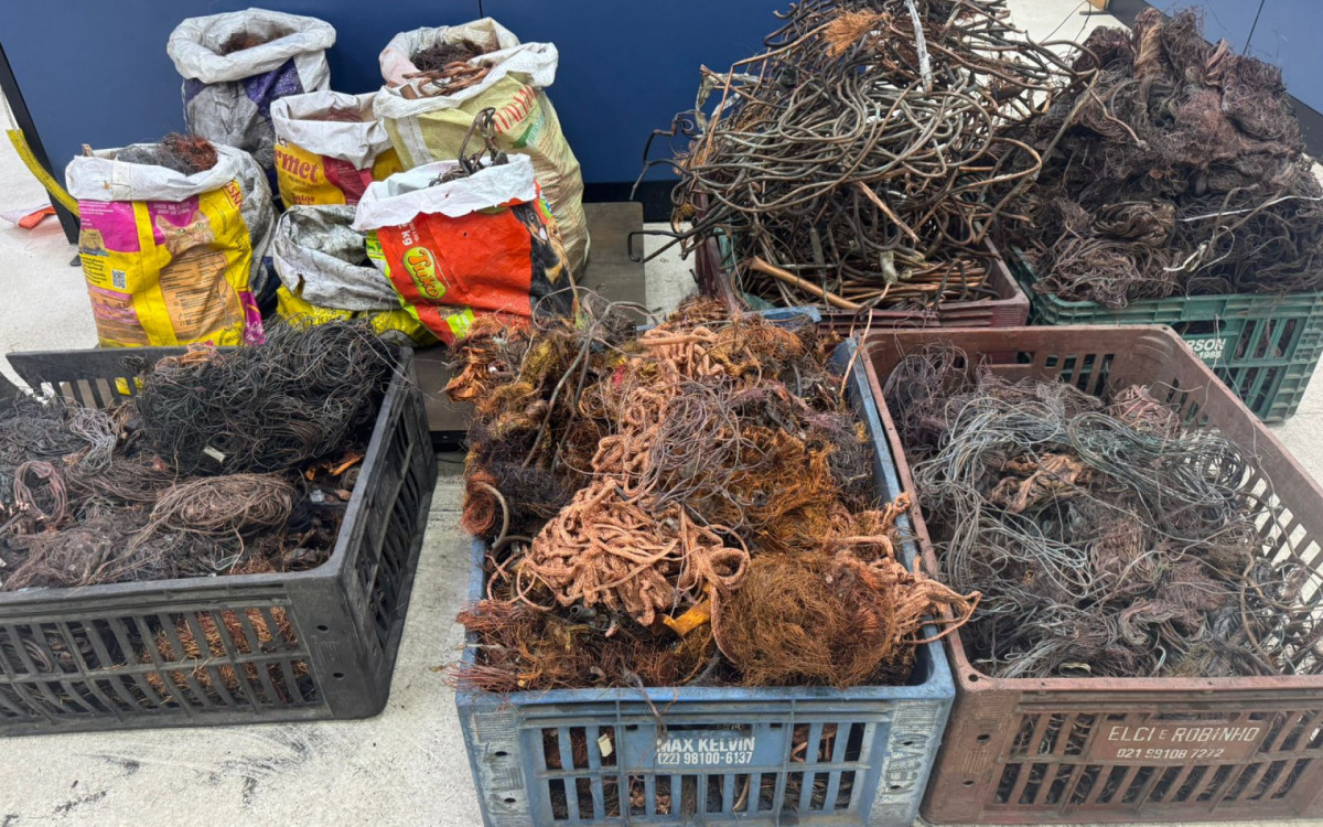 Queimados: Dono de Ferro-Velho Clandestino Preso com Toneladas de Cobre Furtado