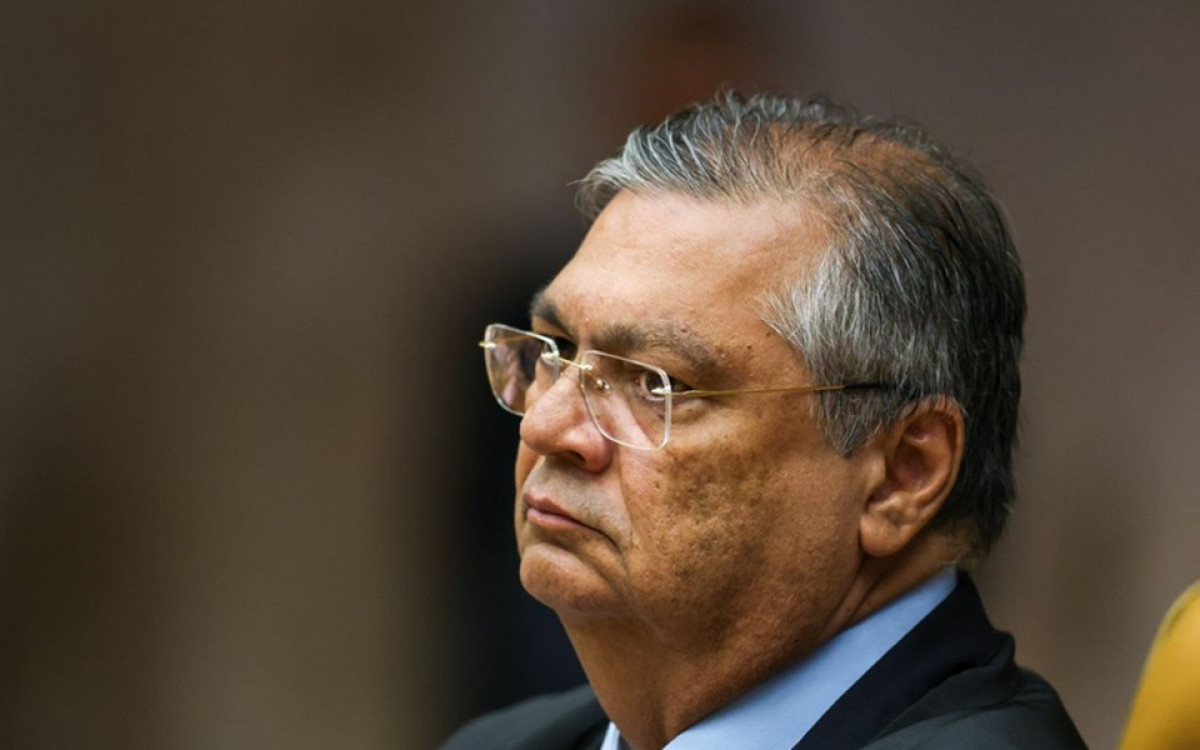 Flávio Dino vence batalha judicial contra hospital pela morte do filho e anuncia doação da indenização