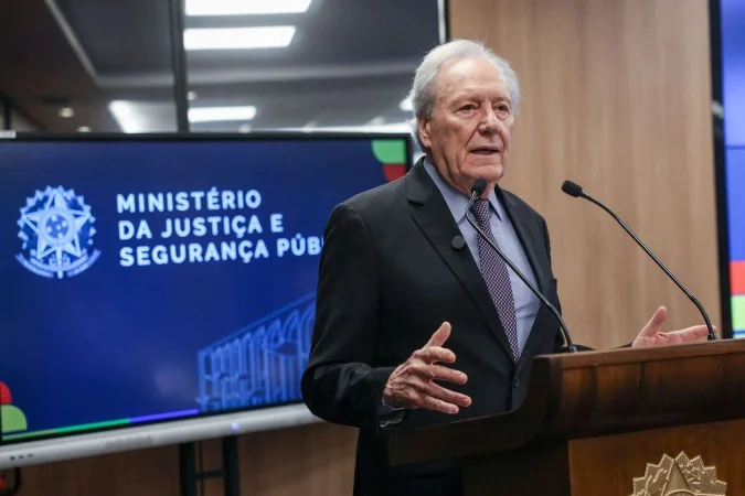 Guerra ao Crime Organizado: Governo Lula Acelera Projeto Antifacção com Penas de Até 30 Anos