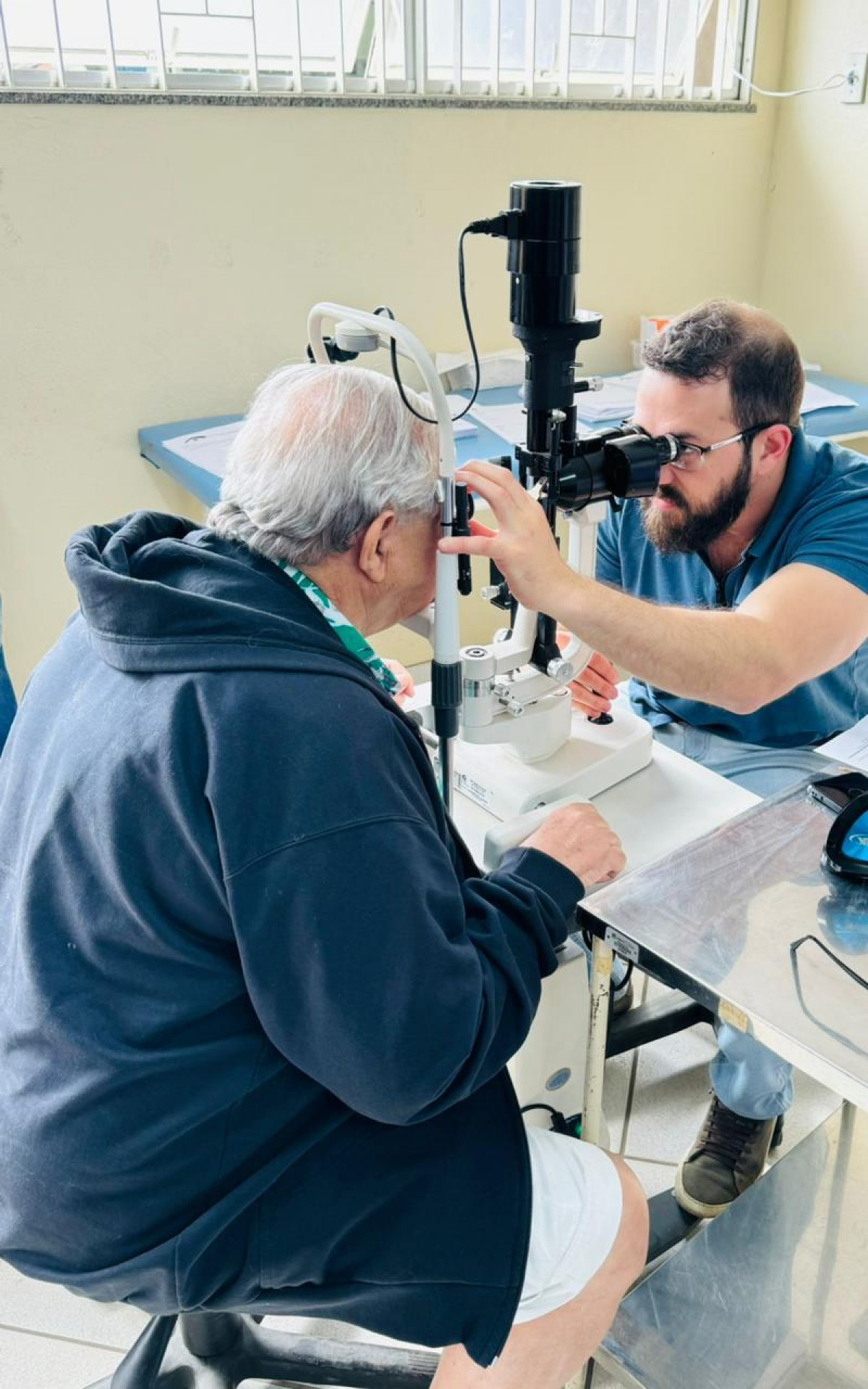 Revi-VER: Programa Revoluciona Saúde Ocular em Volta Redonda com 25 Mil Cirurgias de Catarata