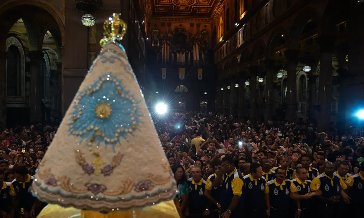 Fé nas Águas: Romaria Fluvial Abre as Celebrações do Círio de Nazaré em Belém