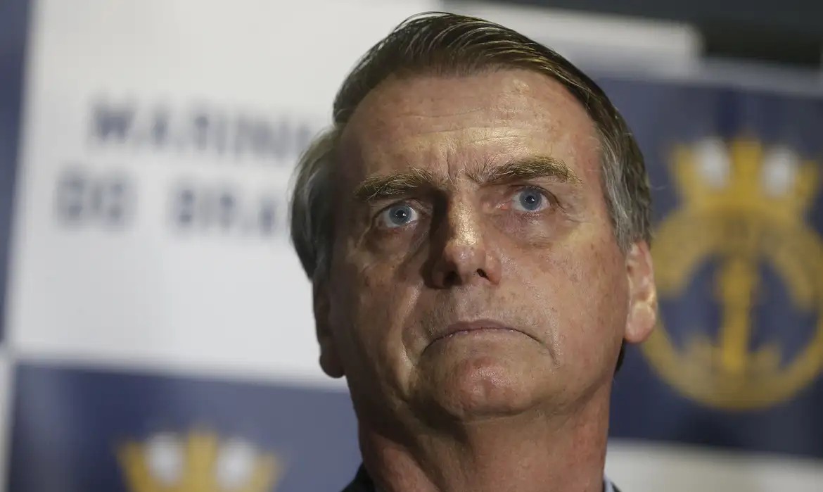 Bolsonaro Aciona STF em Última Tentativa de Anular Condenação por Atos de 8 de Janeiro
