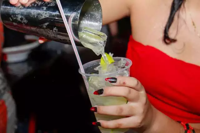 Metanol: O Veneno Silencioso que Mata em Pequenas Doses Alerta Autoridades em MS e no Brasil