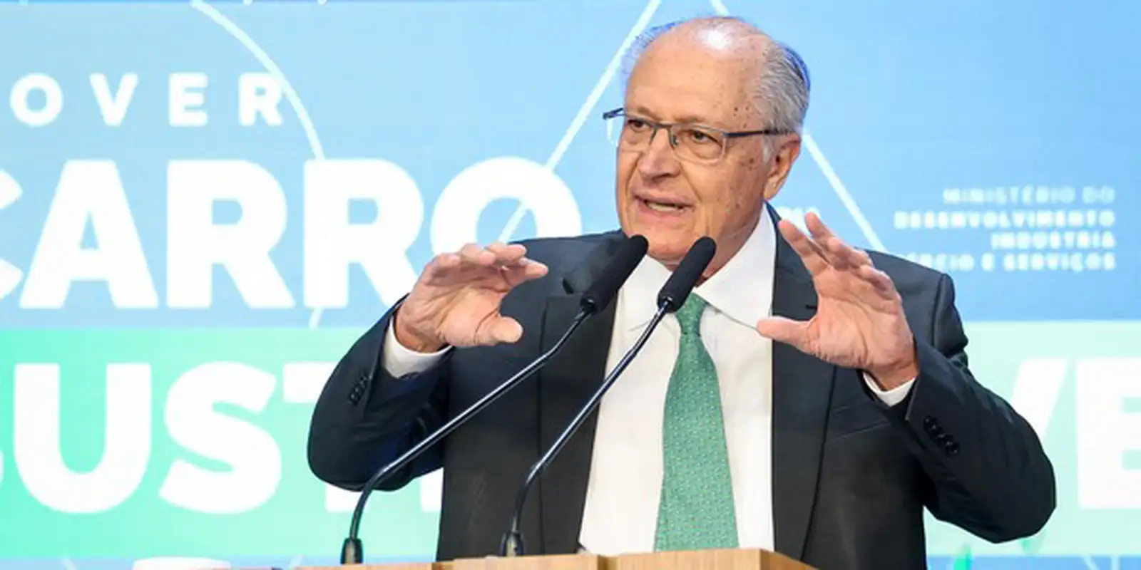 Alckmin Acredita em Diálogo Profícuo com os EUA Após Encontro Lula-Trump na Malásia