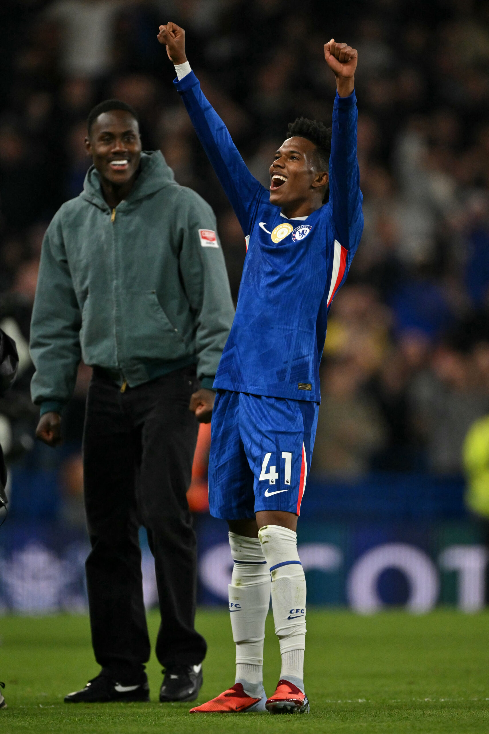 Estêvão Brilha em Londres: Gol Decisivo Garante Vitória do Chelsea Sobre o Liverpool